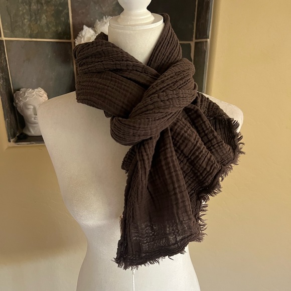 NWT LAUDE the Label Bubble Gauze Scarf in Carob - Picture 3 of 9